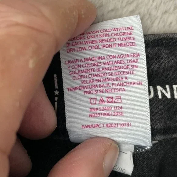 No Boundaries Womens Jeans Size 13 Lot of Two Black Denim Bootcut Leg Mid Rise - Picture 9 of 14